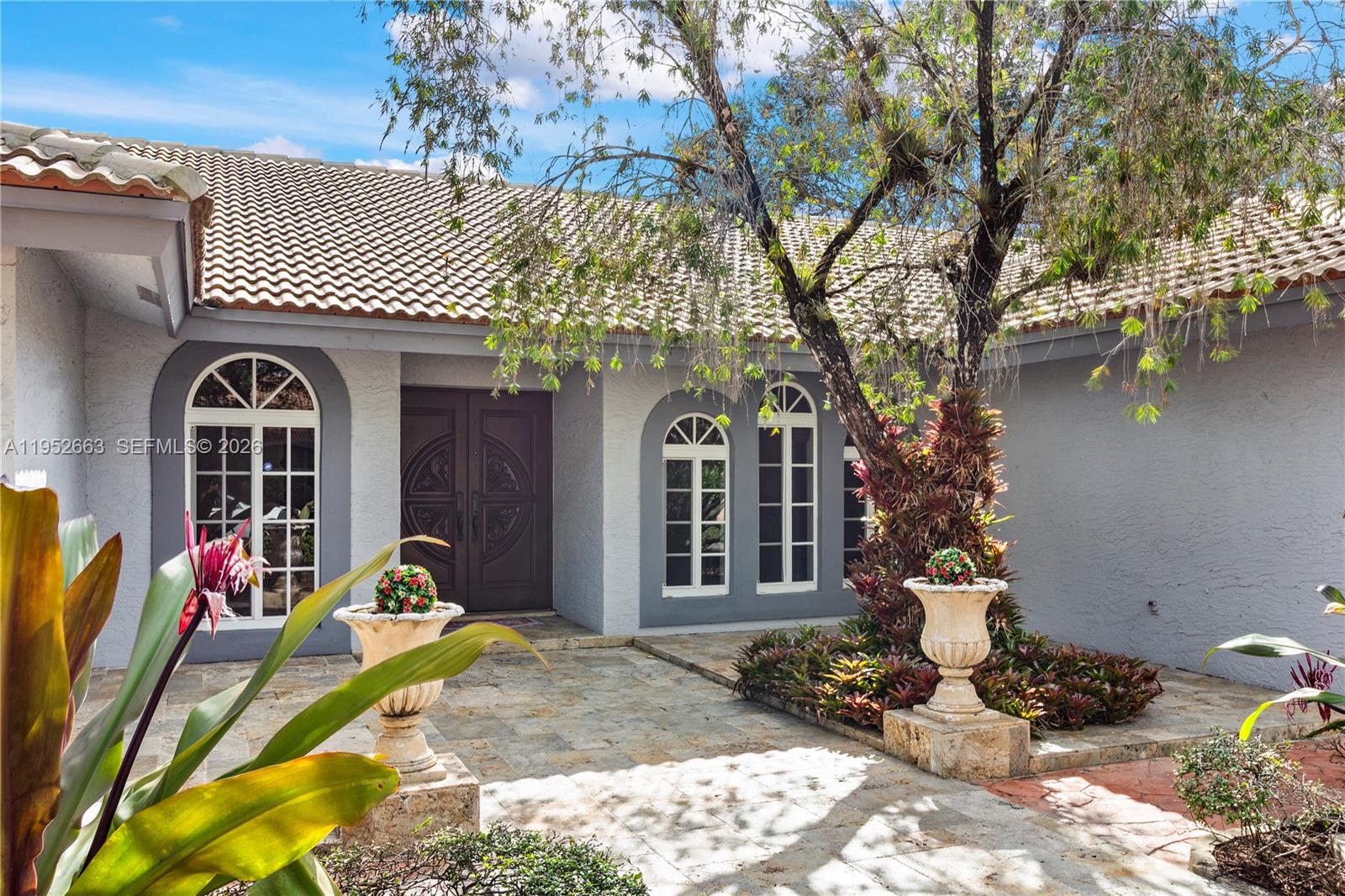 RAMBLEWOOD - Residential