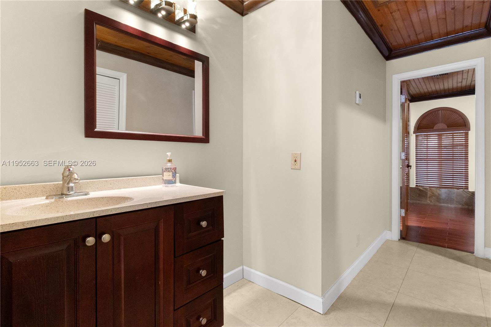 RAMBLEWOOD - Residential