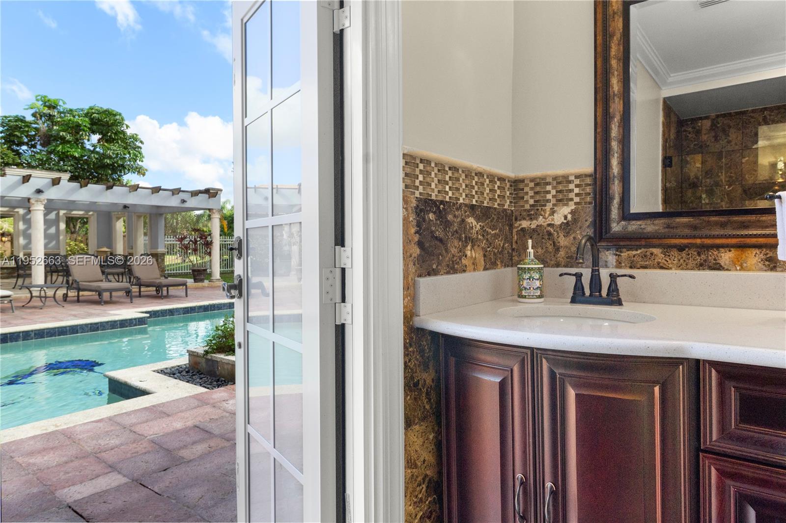 RAMBLEWOOD - Residential