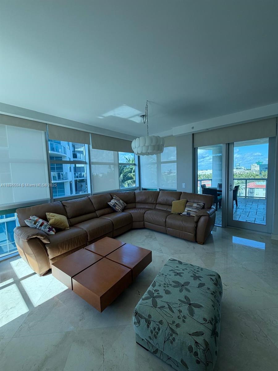 THE ATRIUM AT AVENTURA CON - Residential