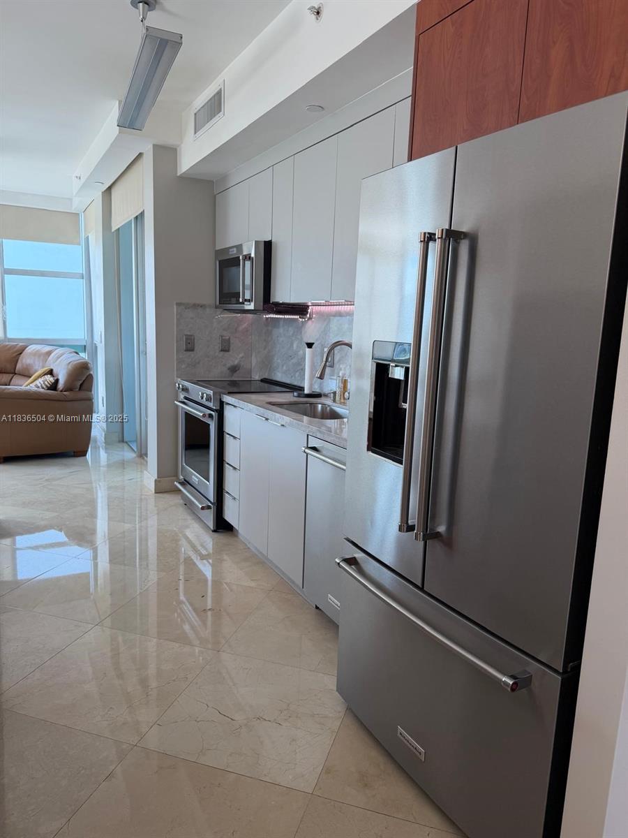 THE ATRIUM AT AVENTURA CON - Residential