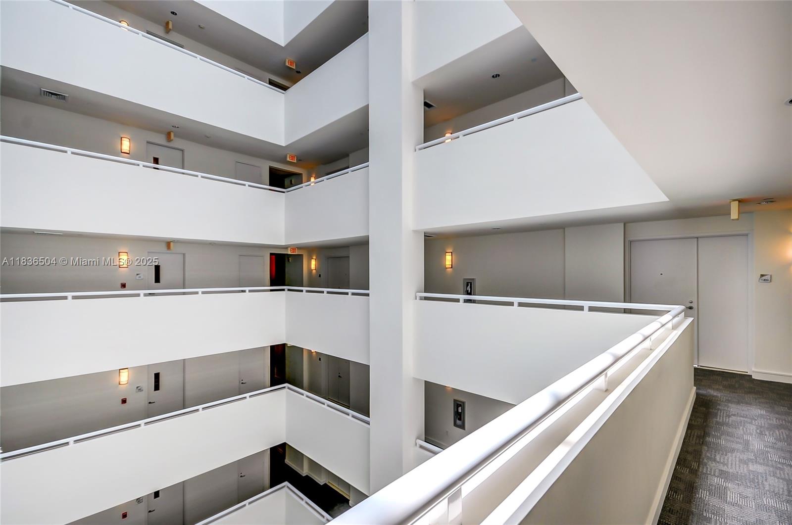 THE ATRIUM AT AVENTURA CON - Residential
