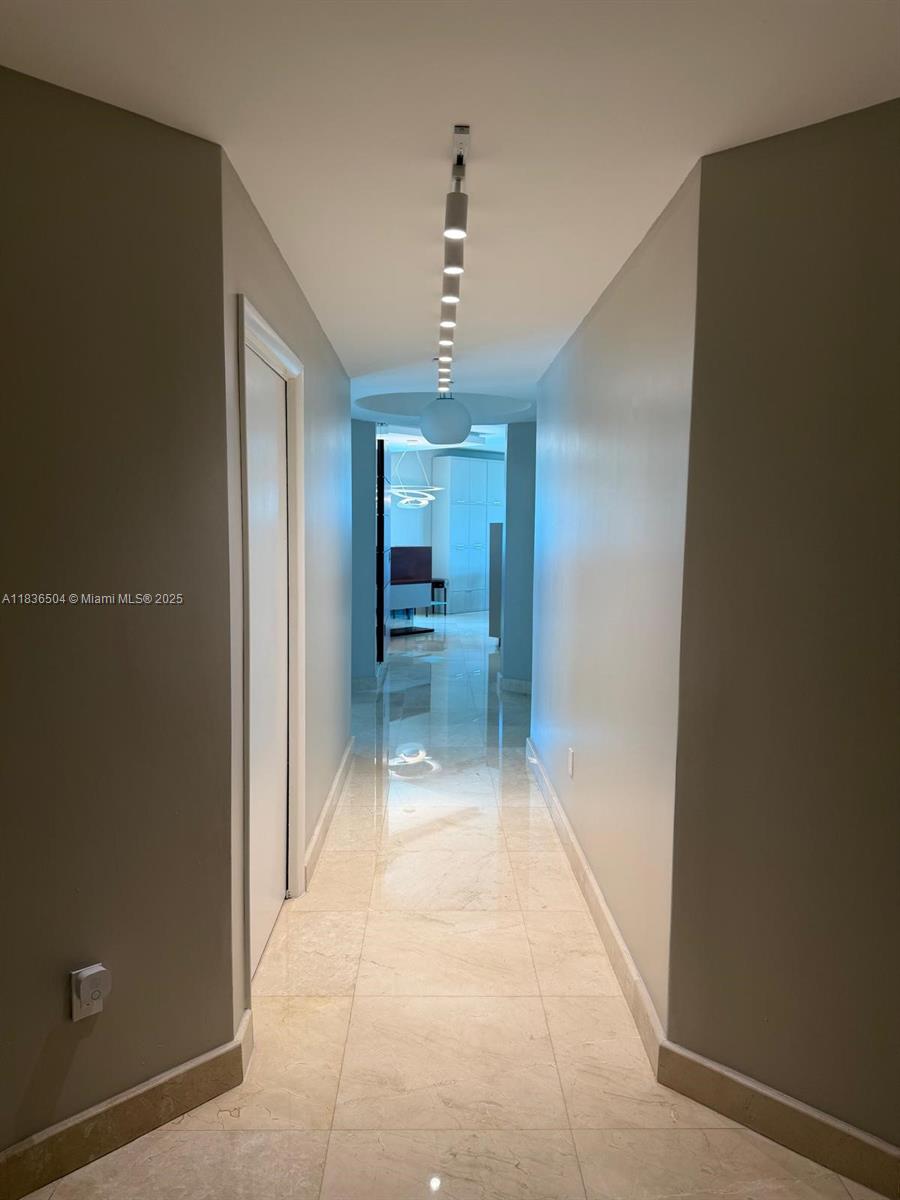 THE ATRIUM AT AVENTURA CON - Residential