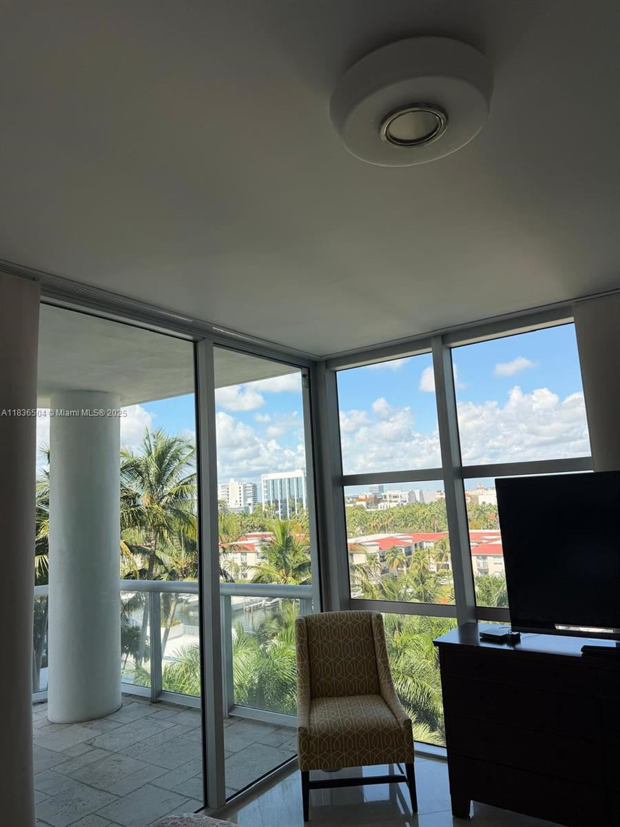 THE ATRIUM AT AVENTURA CON - Residential