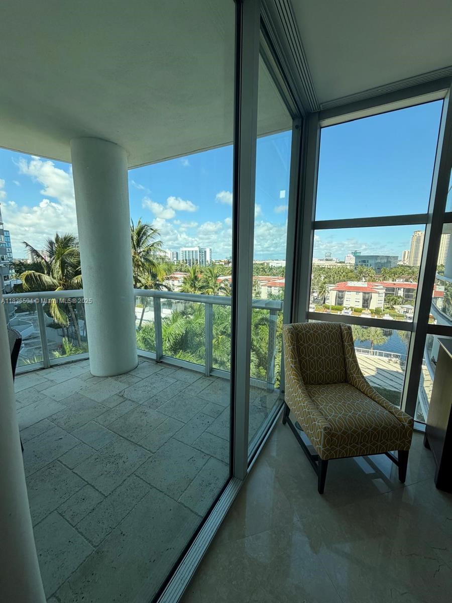 THE ATRIUM AT AVENTURA CON - Residential