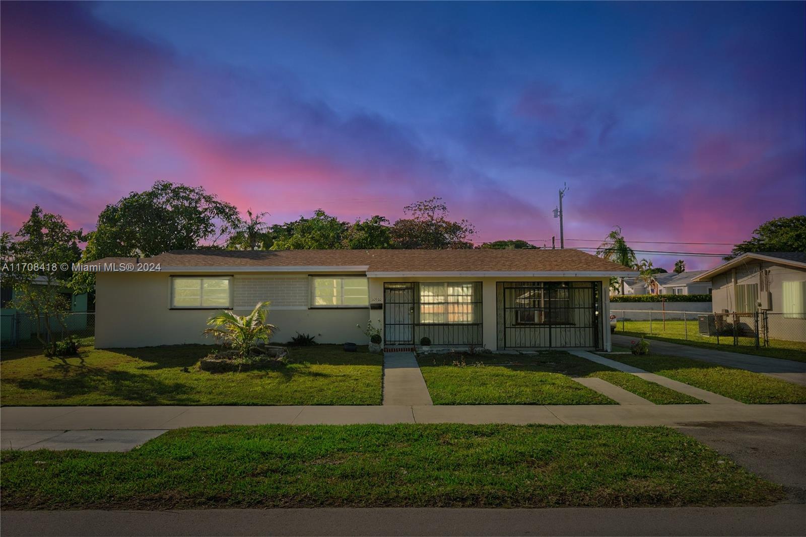 20620 Anchor Rd, Cutler Bay, Miami-Dade County, Florida - 3 Bedrooms  
2 Bathrooms - 