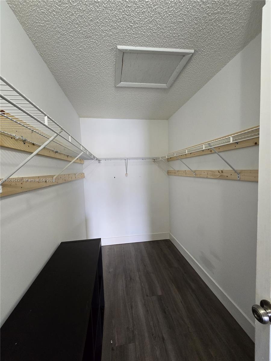 RAMBLEWOOD EAST CONDO - Residential