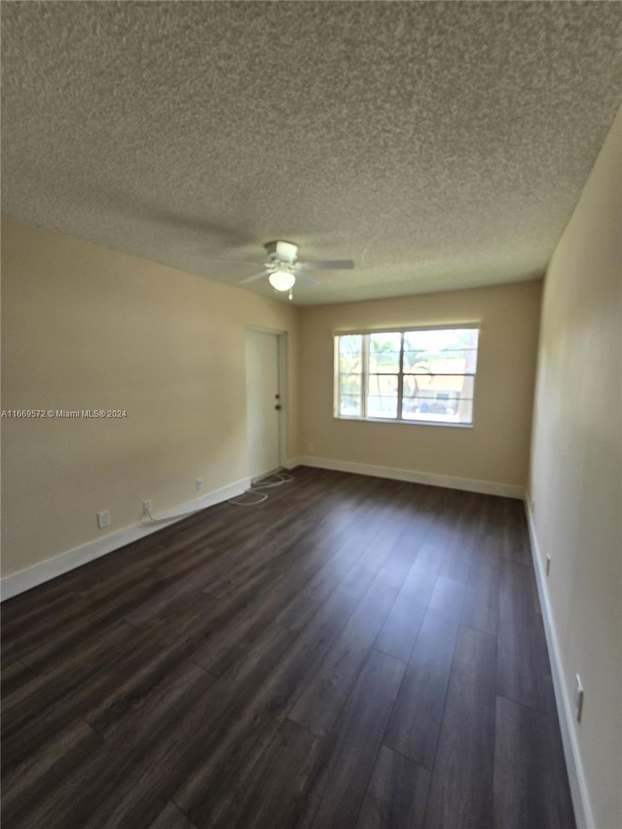 RAMBLEWOOD EAST CONDO - Residential