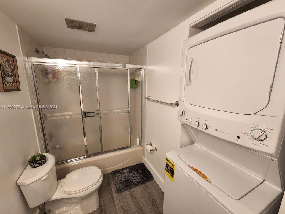 RAMBLEWOOD EAST CONDO - Residential