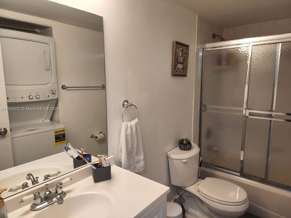 RAMBLEWOOD EAST CONDO - Residential