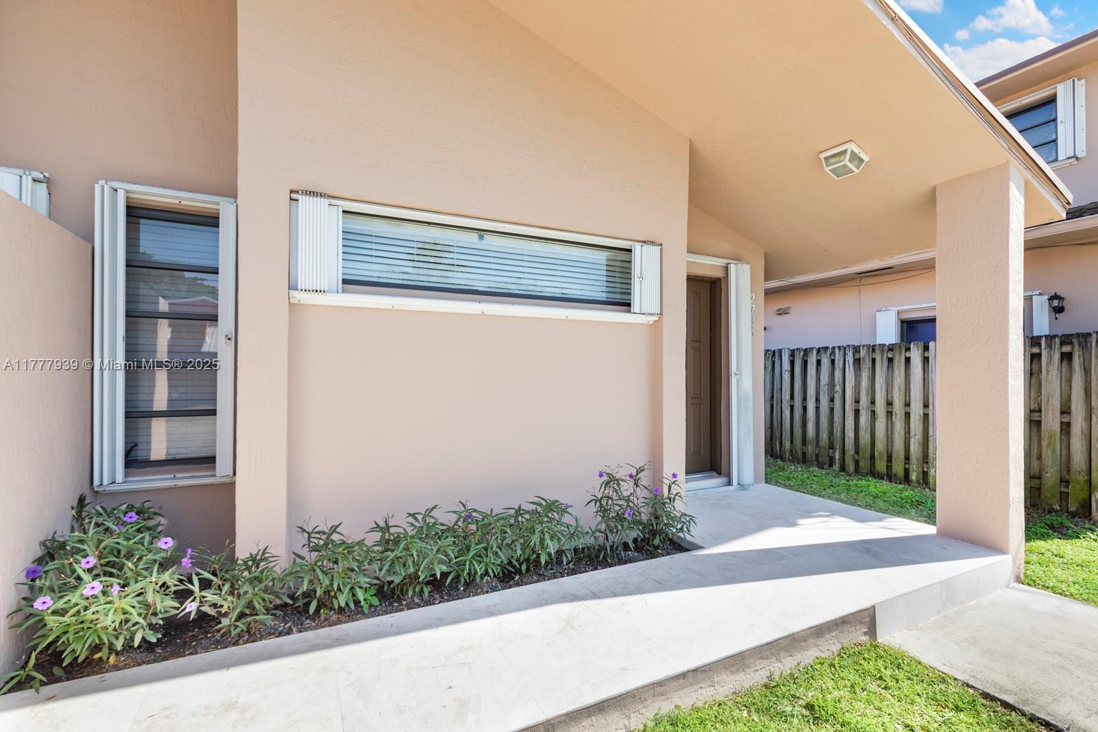 Rental Property at 2735 Sw 31st Pl A, Miami, Broward County, Florida - Bedrooms: 3 
Bathrooms: 2  - $3,500 MO.