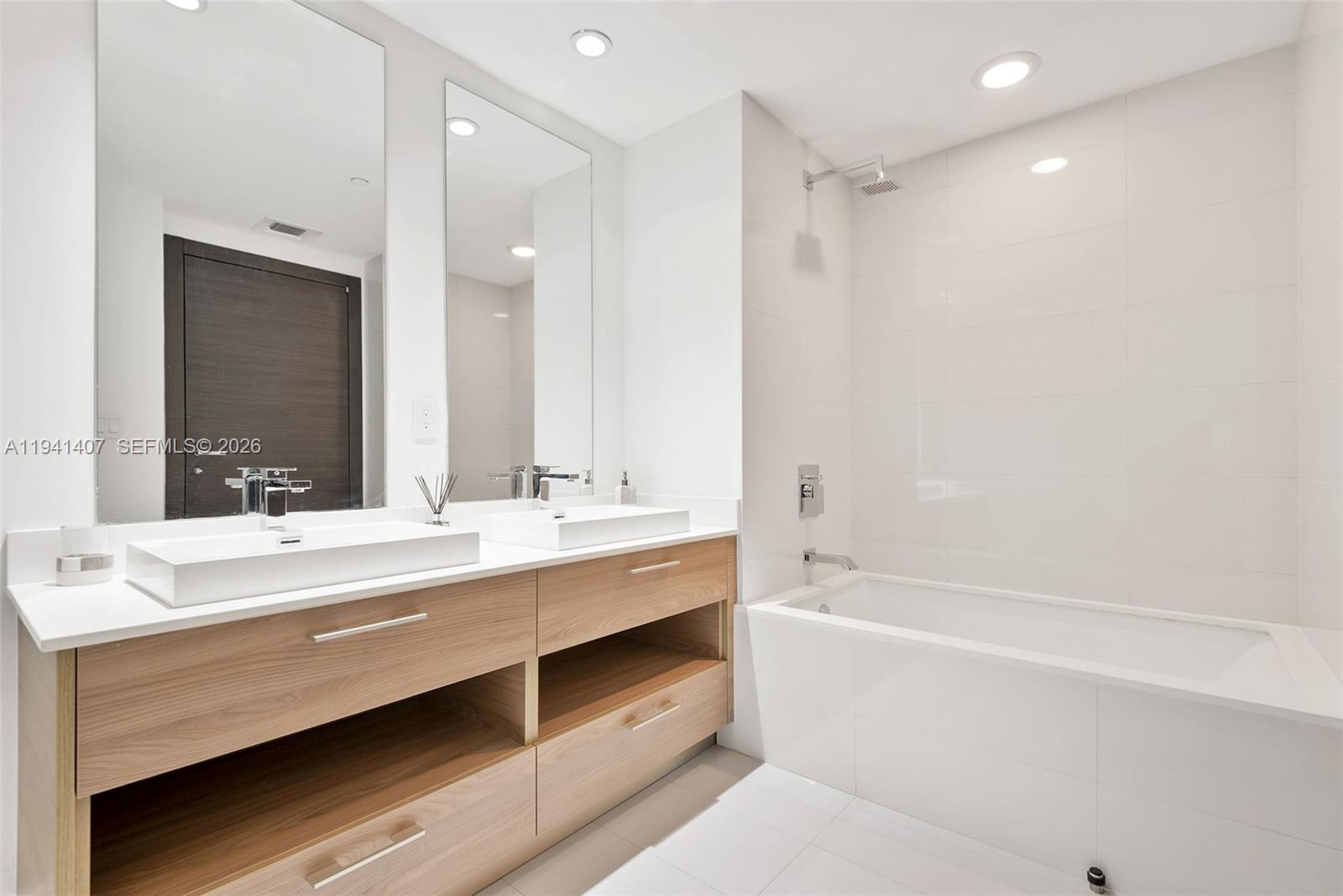 1300 S MIAMI AVENUE CONDO - Residential