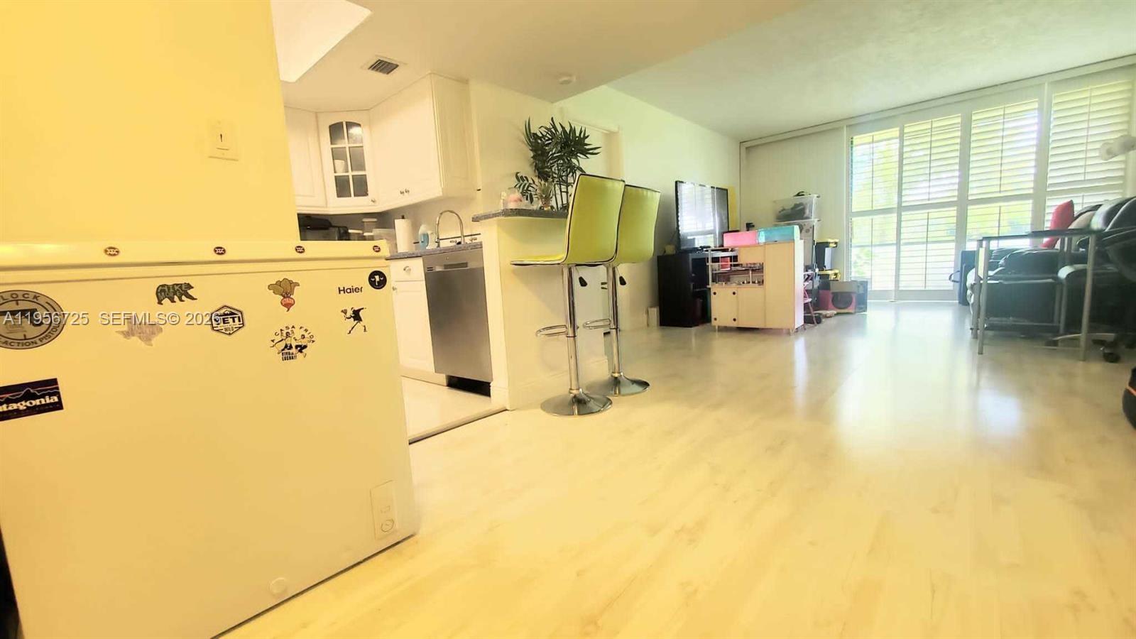 INVERWOOD CONDO - Residential