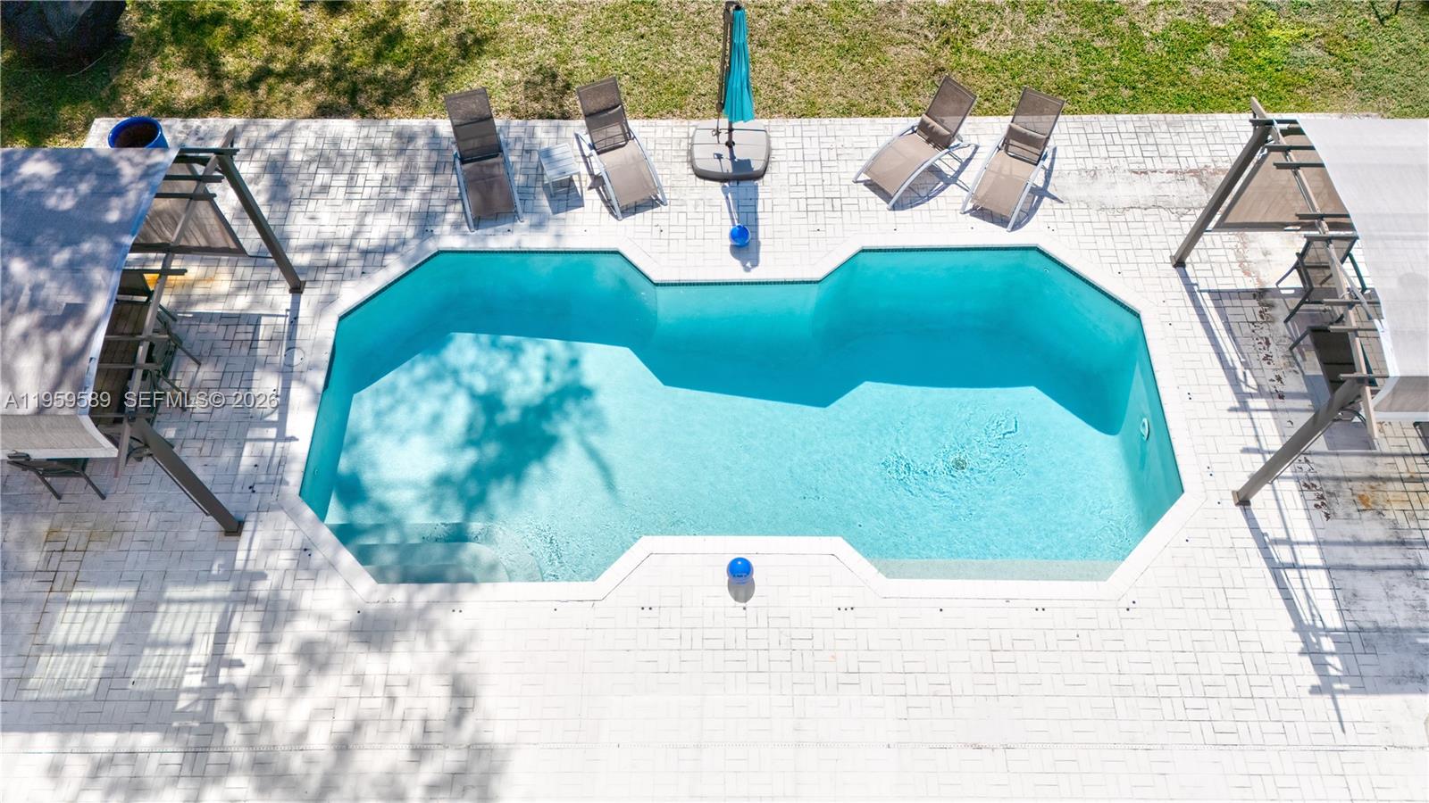 KINGS COVE - Residential