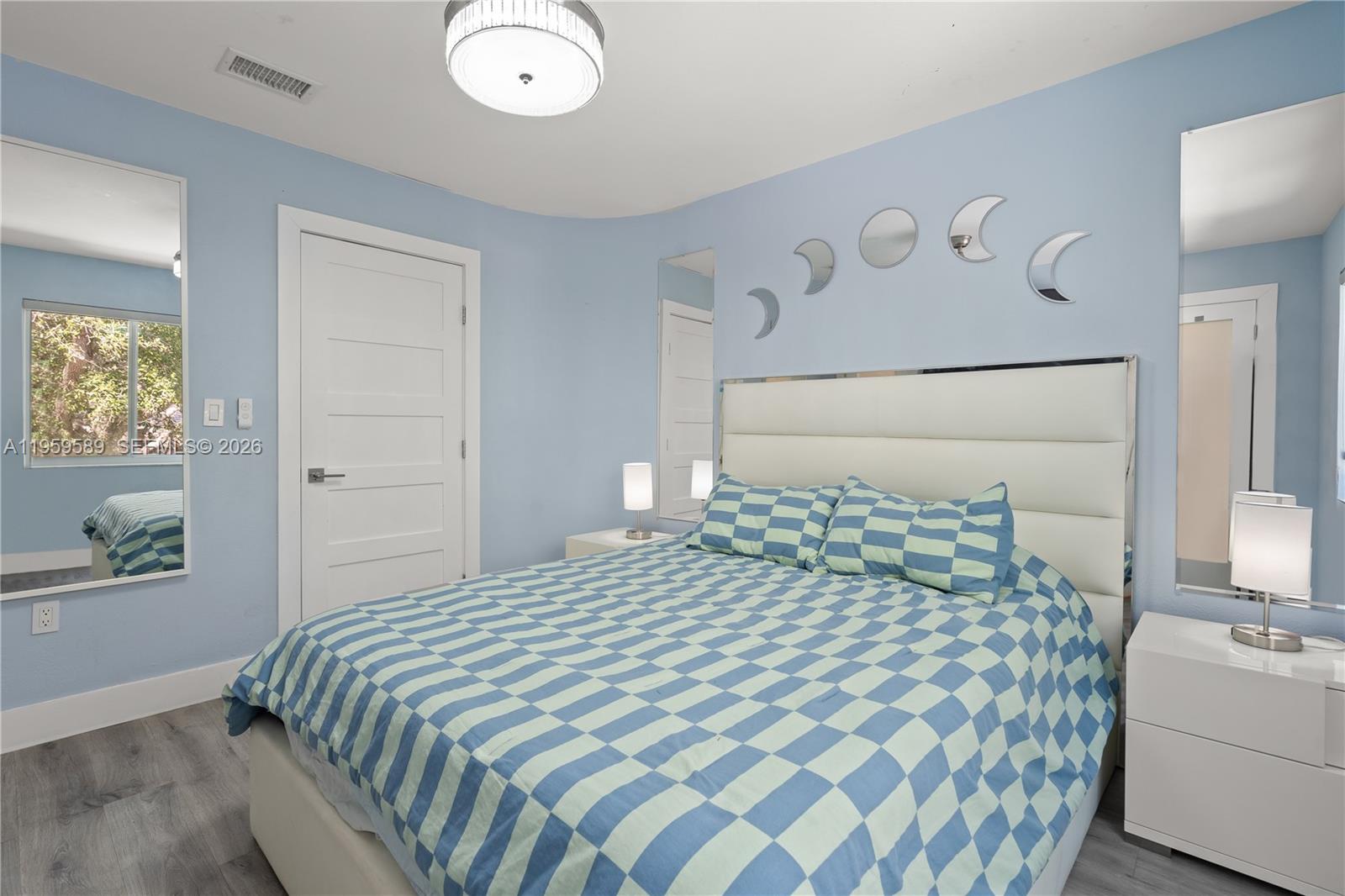 KINGS COVE - Residential