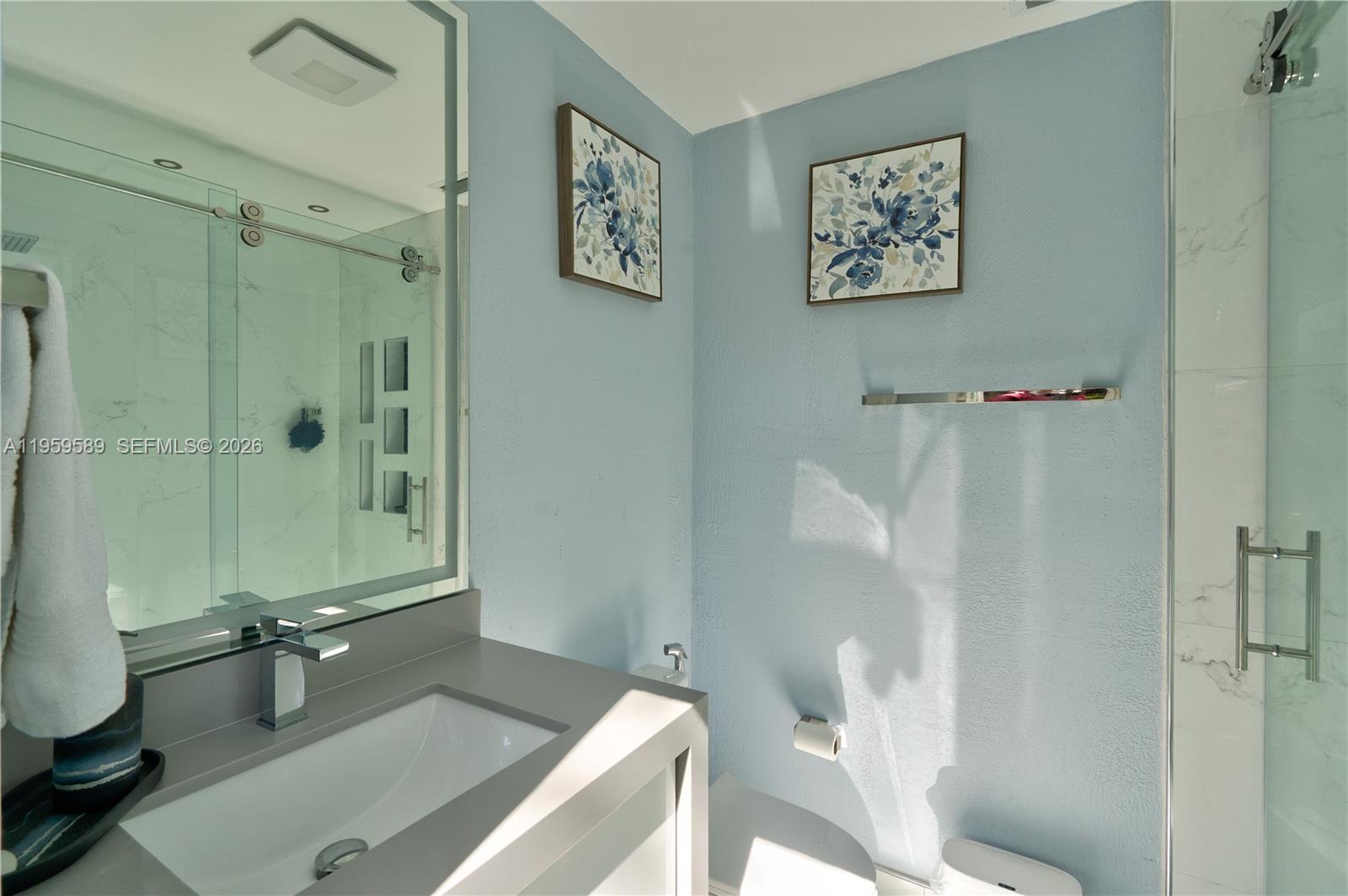 KINGS COVE - Residential