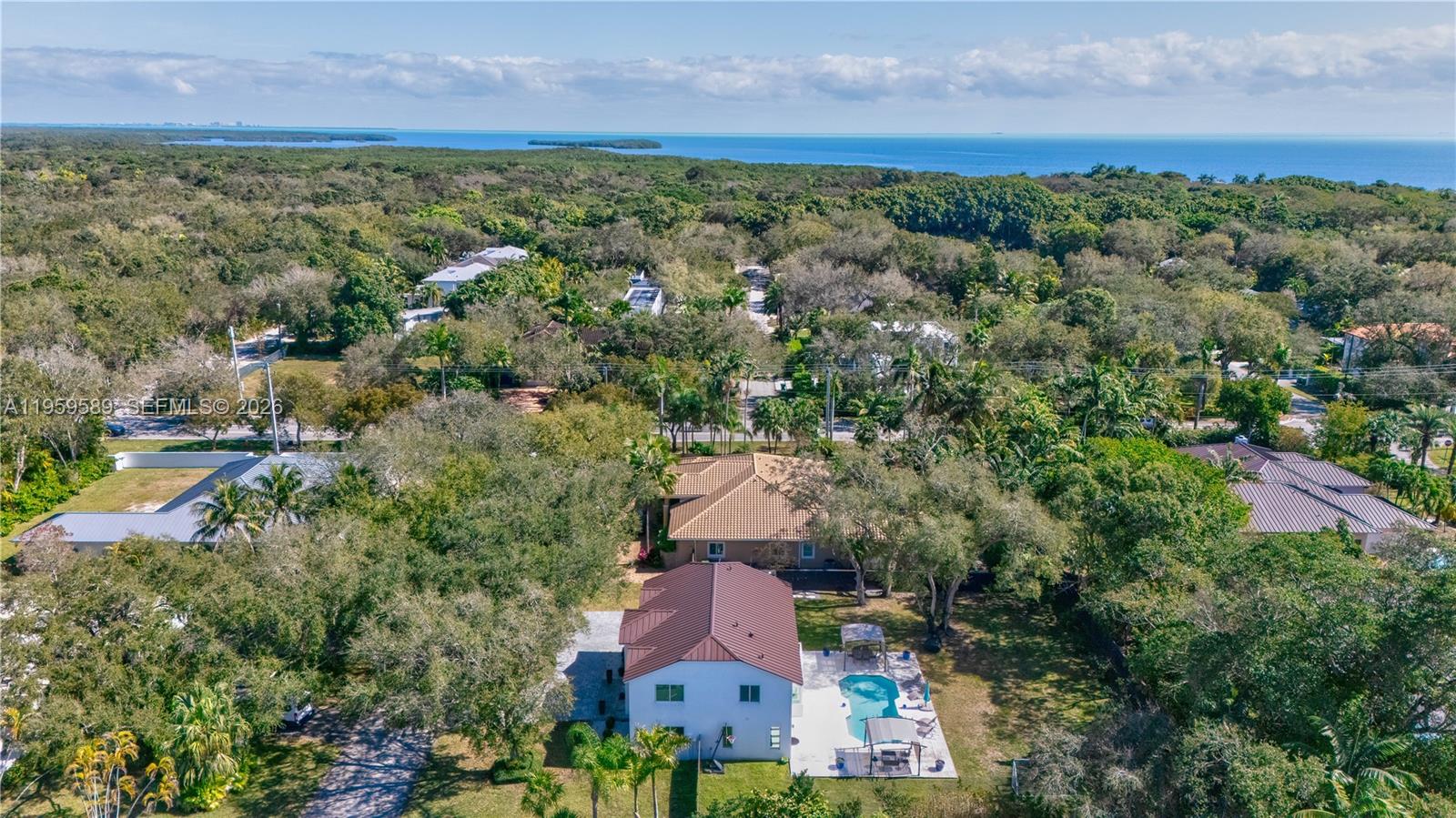 KINGS COVE - Residential