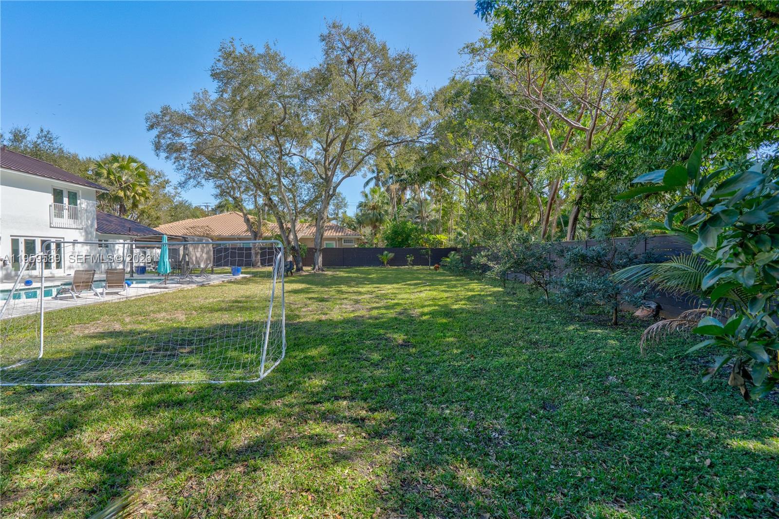 KINGS COVE - Residential