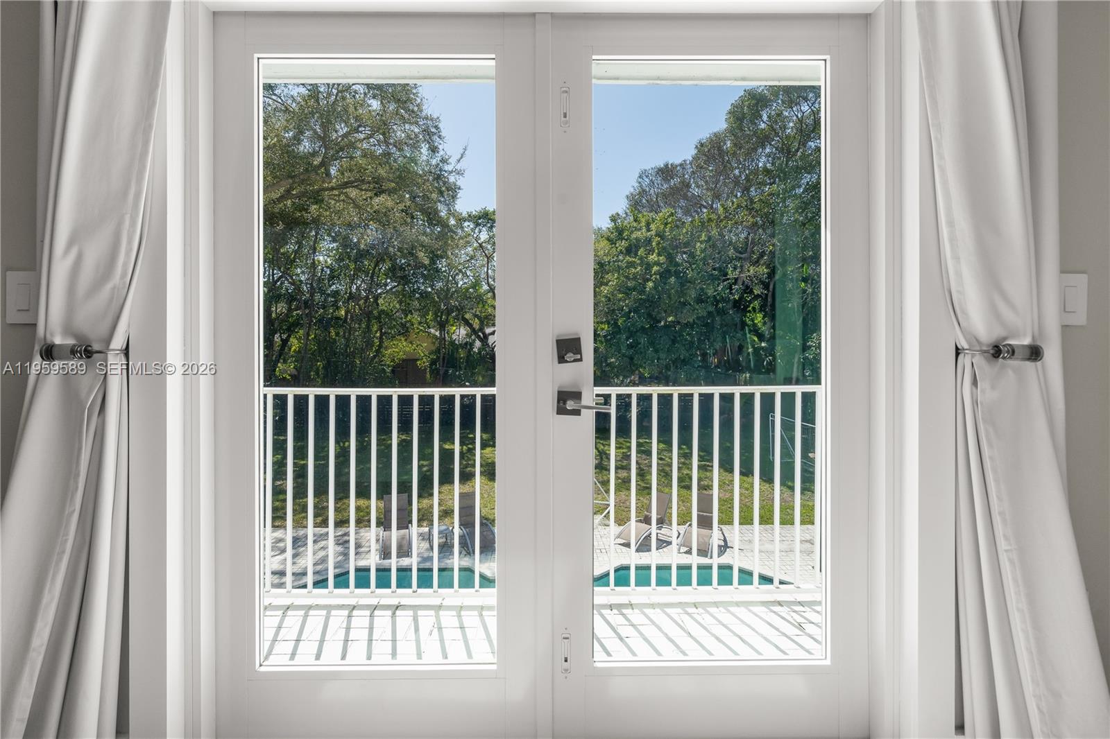 KINGS COVE - Residential