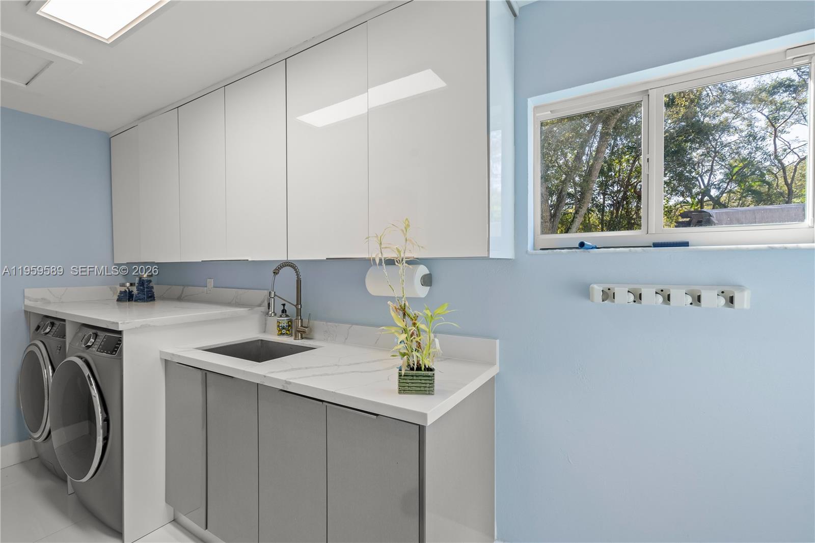 KINGS COVE - Residential