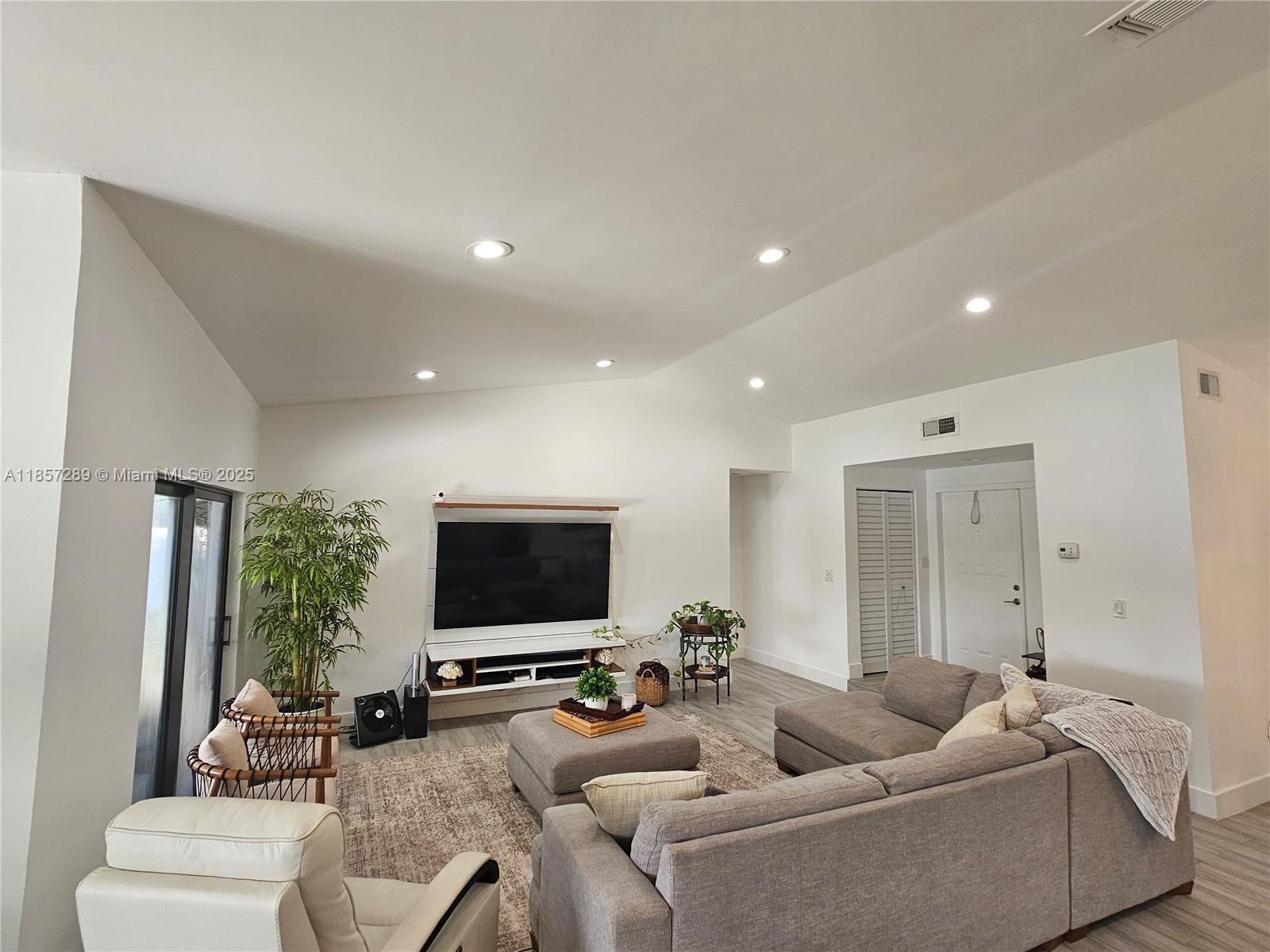 SHENANDOAH SECTION ONE - Residential Lease