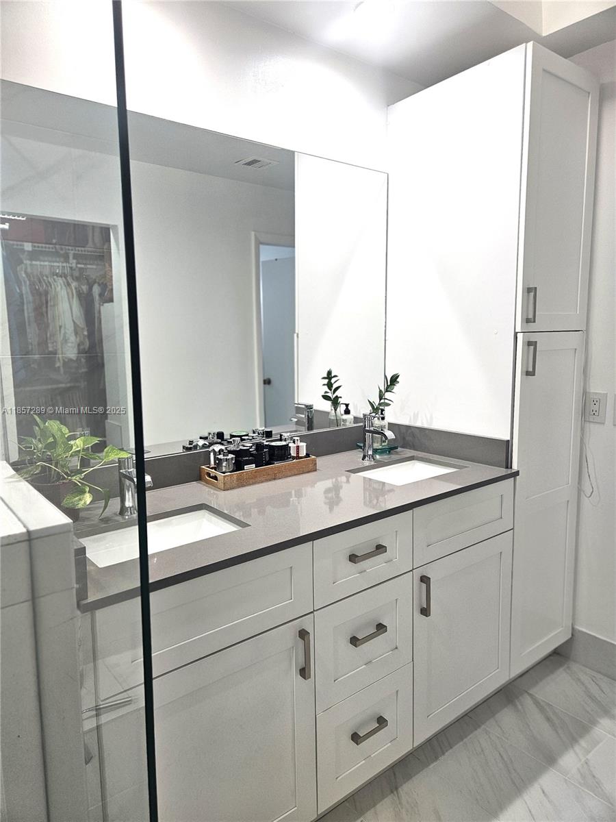 SHENANDOAH SECTION ONE - Residential Lease