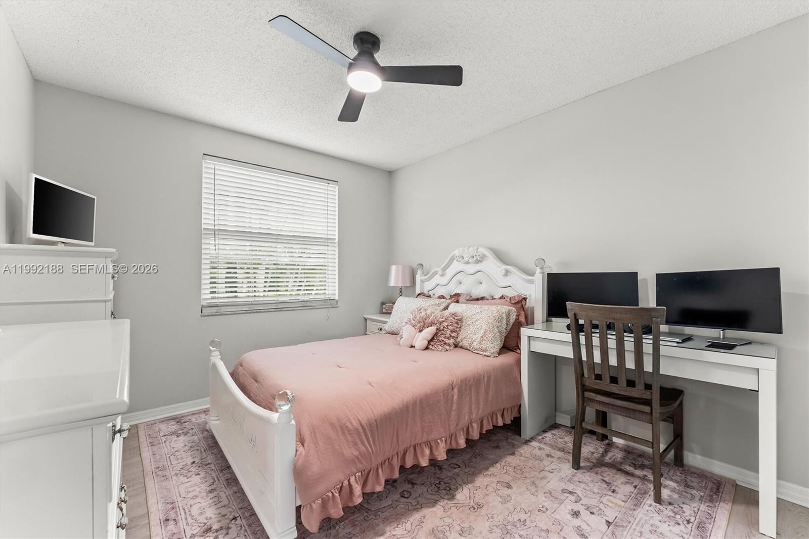 ORANGE DRIVE-PINE ISLAND - Residential