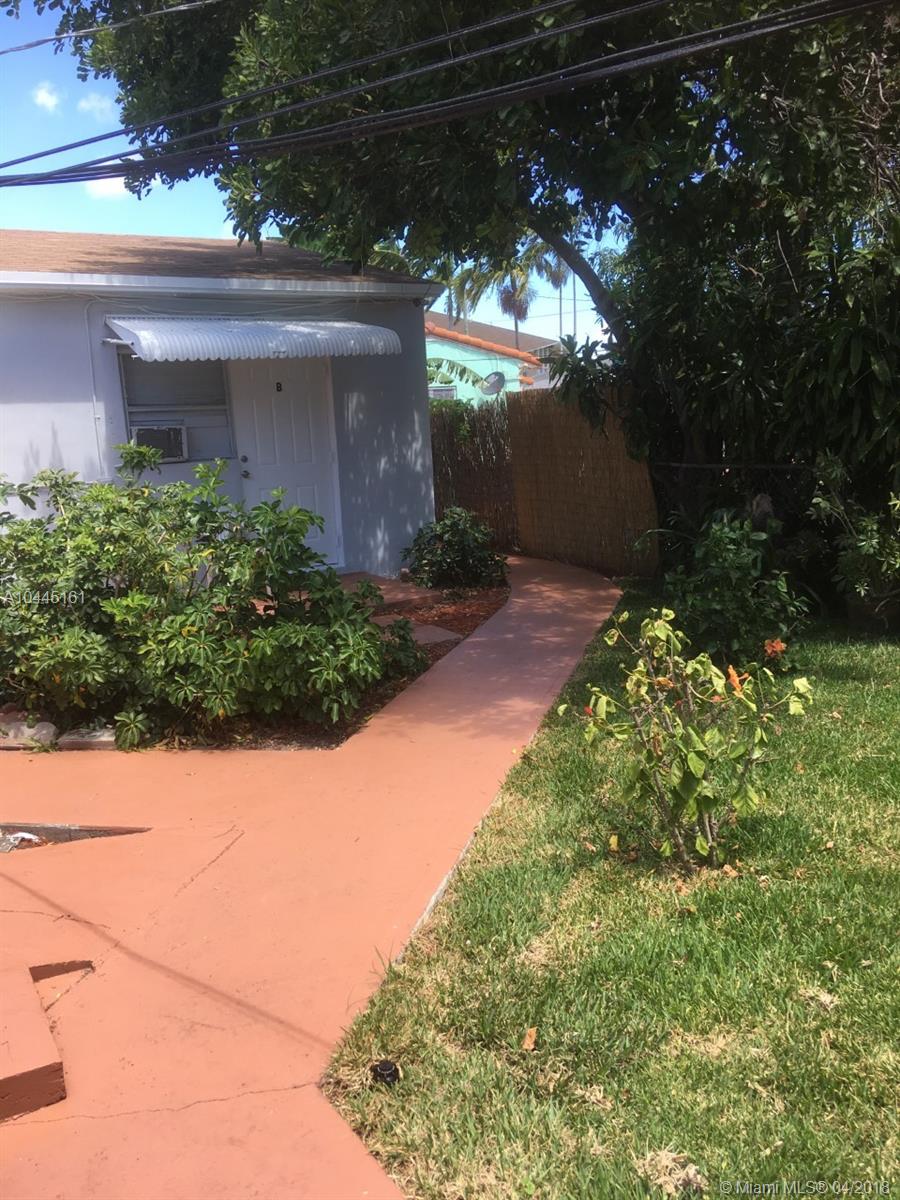 HOLLYWOOD LITTLE RANCHES - Residential Lease