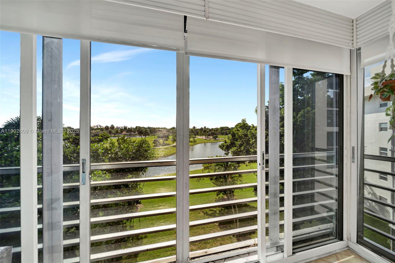 NO 79 PALM-AIRE COUNTRY C - Residential