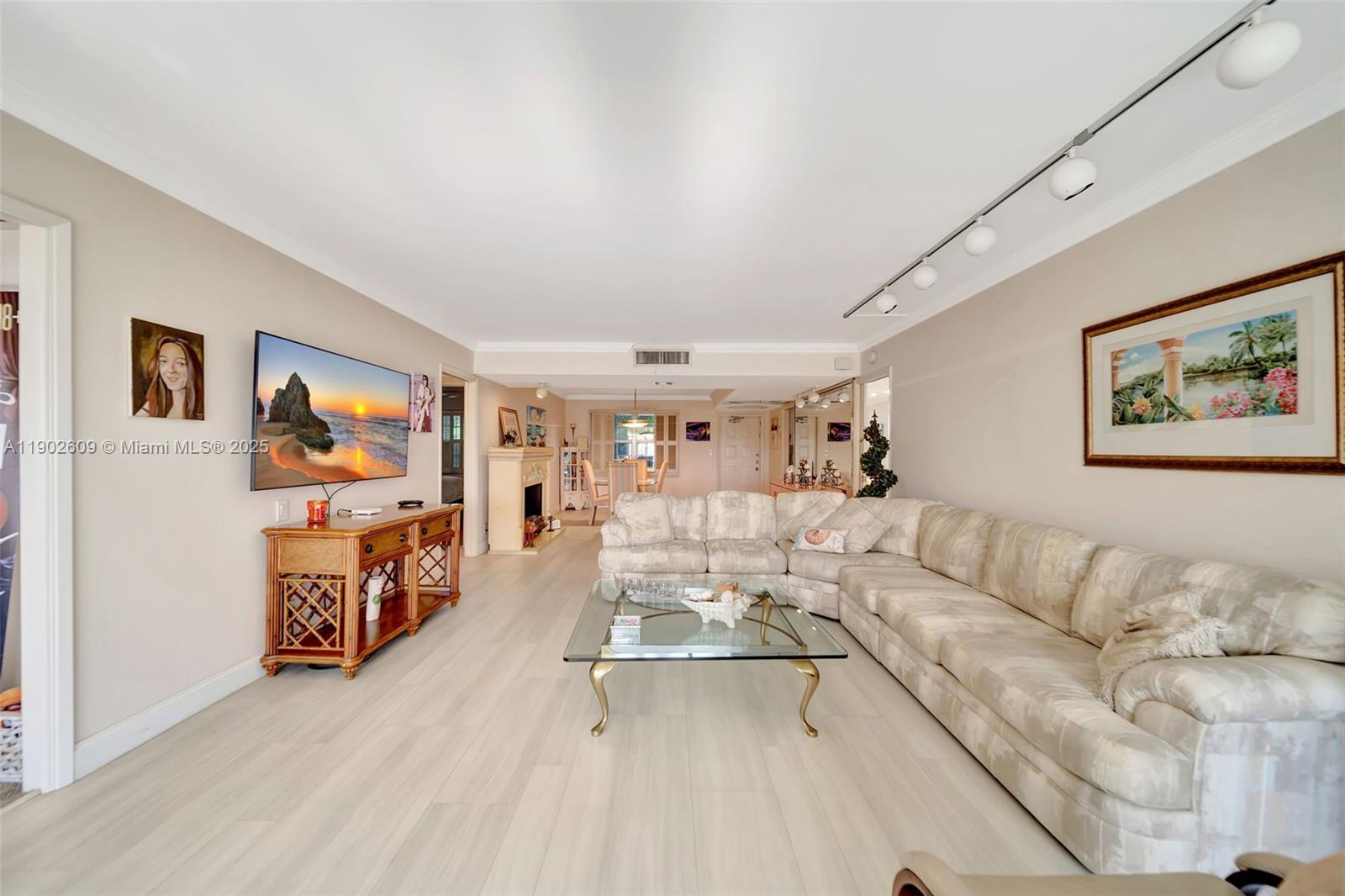 NO 79 PALM-AIRE COUNTRY C - Residential