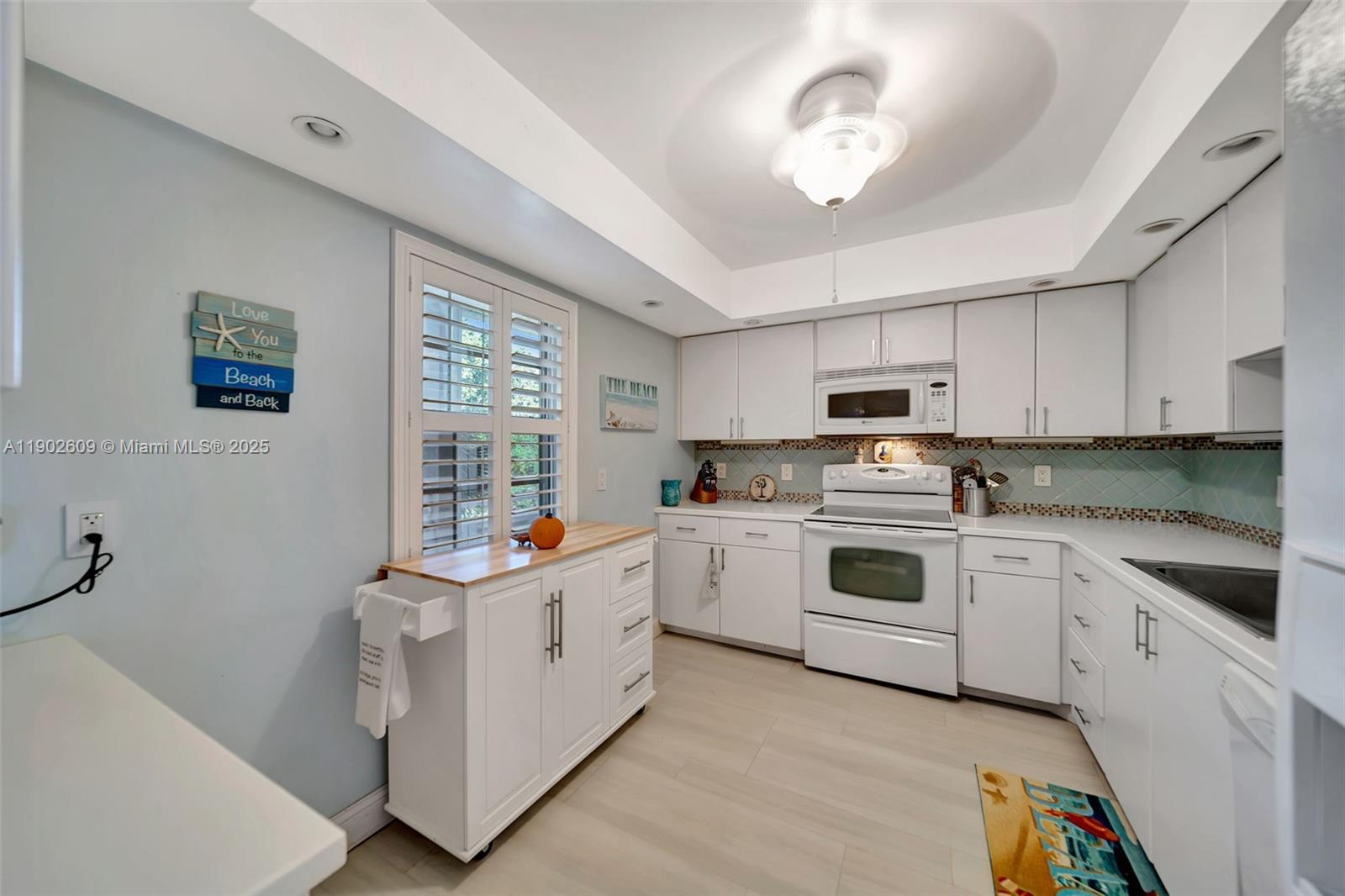 NO 79 PALM-AIRE COUNTRY C - Residential