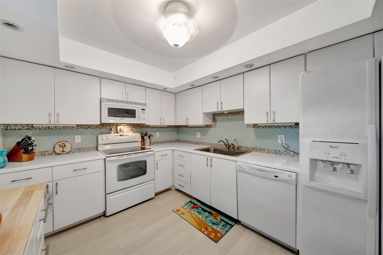 NO 79 PALM-AIRE COUNTRY C - Residential