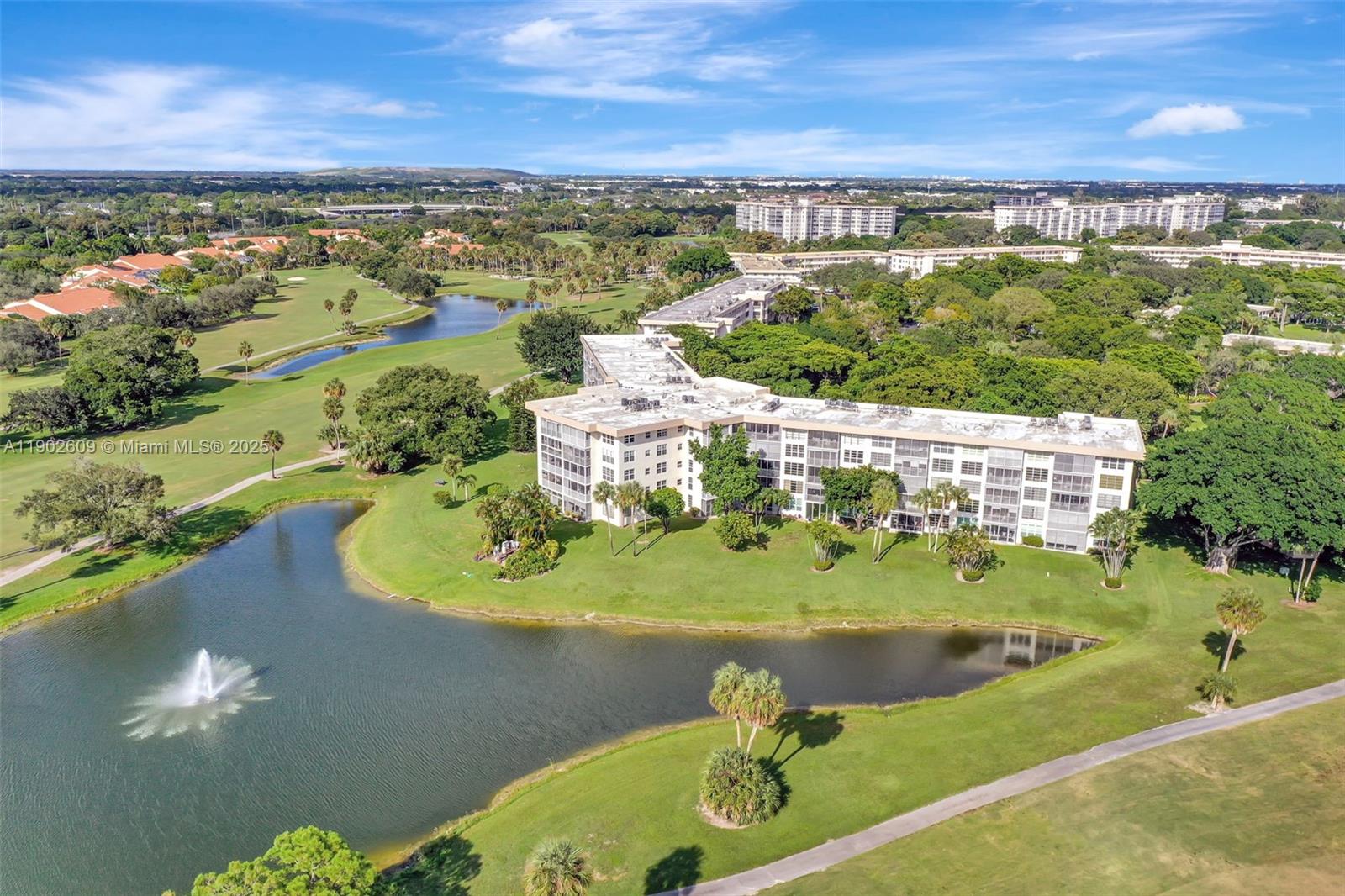 NO 79 PALM-AIRE COUNTRY C - Residential