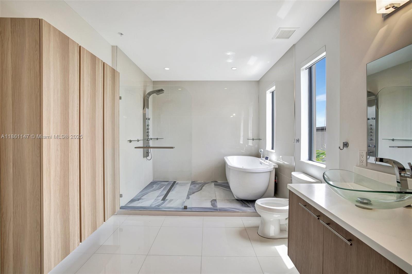 Koi Residences & Marina - Residential Lease