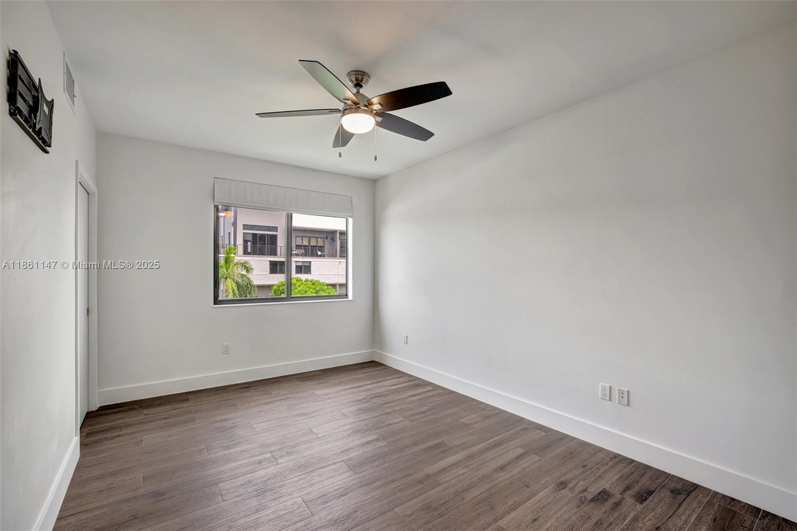 Koi Residences & Marina - Residential Lease