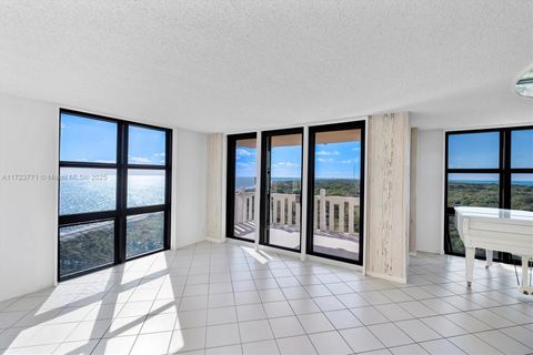 1111 Crandon Blvd C906 Key Biscayne FL 33149