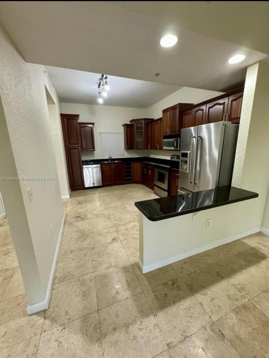 PARK PLACE CONDO - Residential