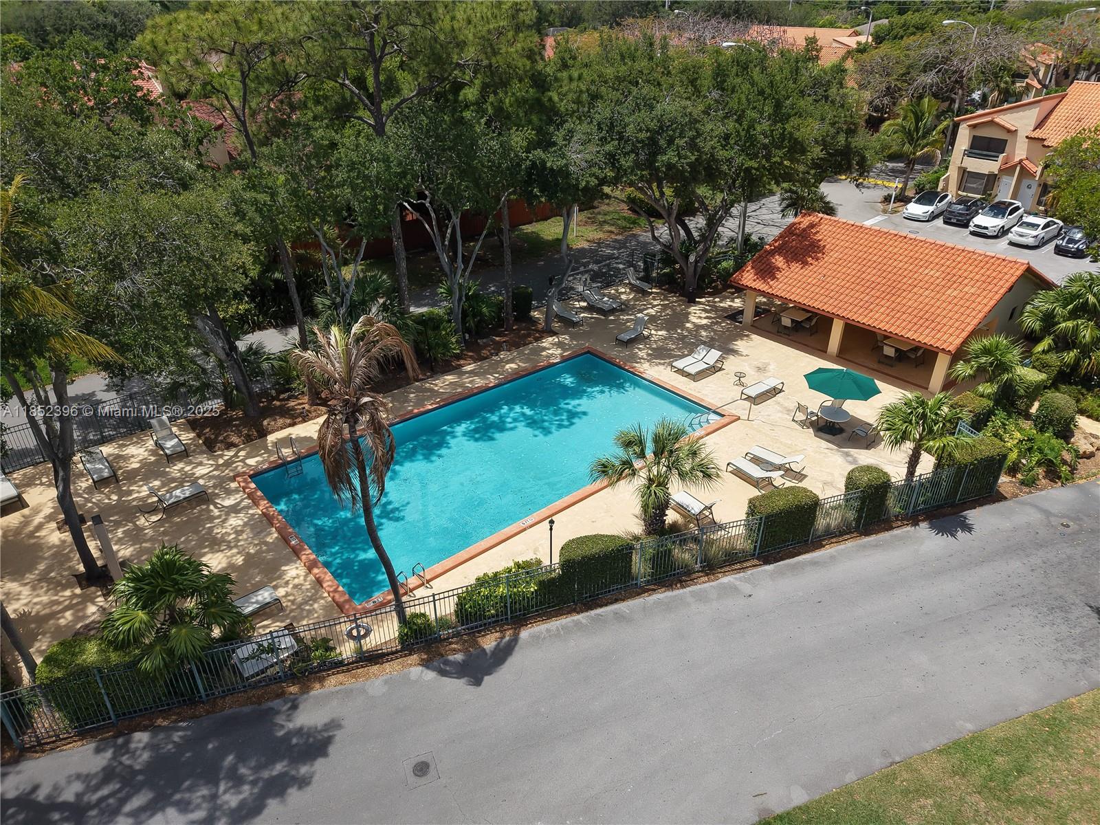 DADELAND COVE SEC 2 - Residential