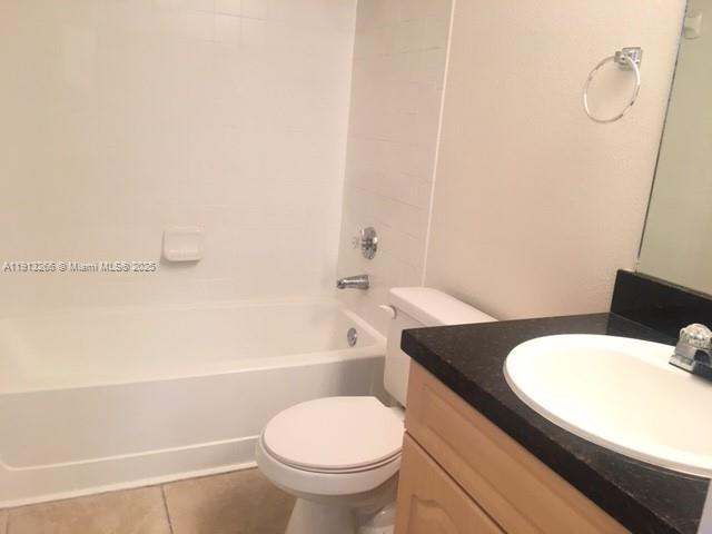 VILLAS DE VENEZIA - Residential Lease