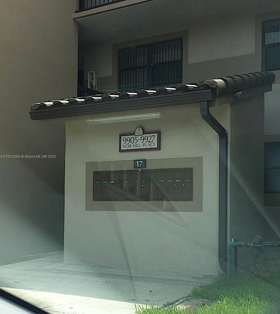 VILLAS DE VENEZIA - Residential Lease