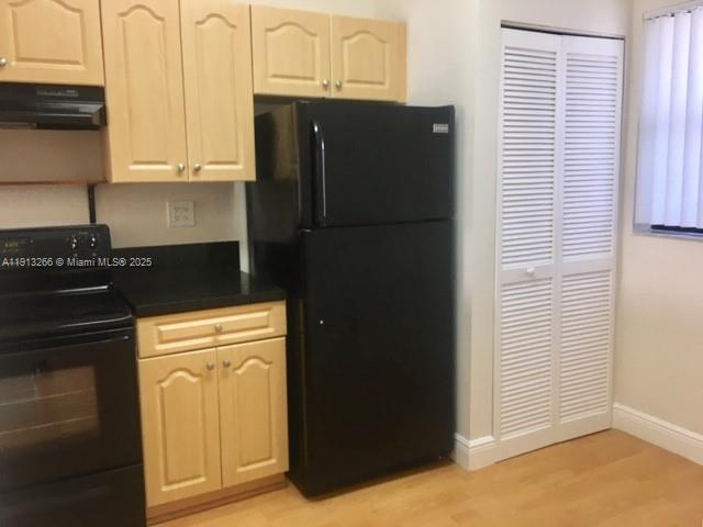 VILLAS DE VENEZIA - Residential Lease