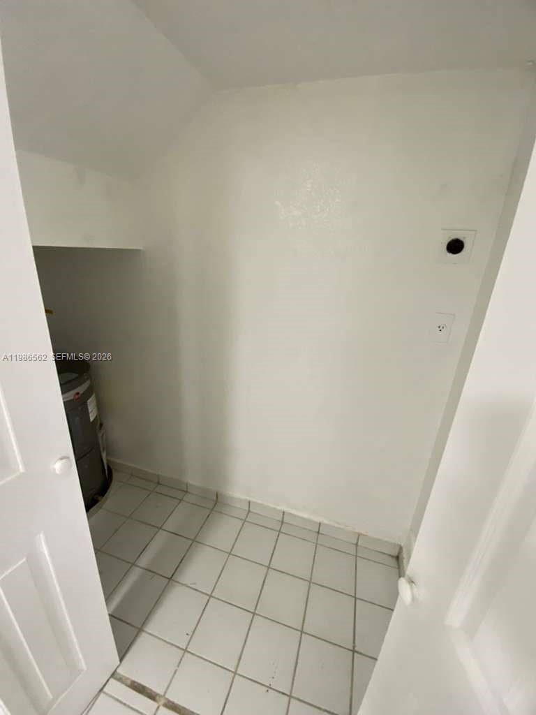 THE GABLES III TOWNHOMES - Residential Lease