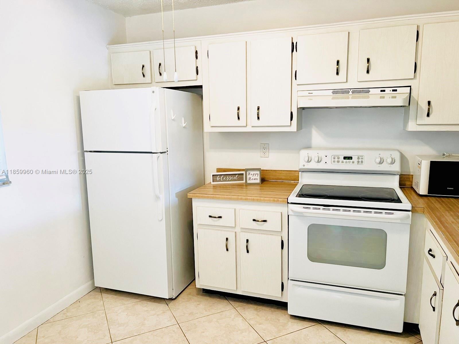 COURTYARDS OF BROWARD CON - Residential