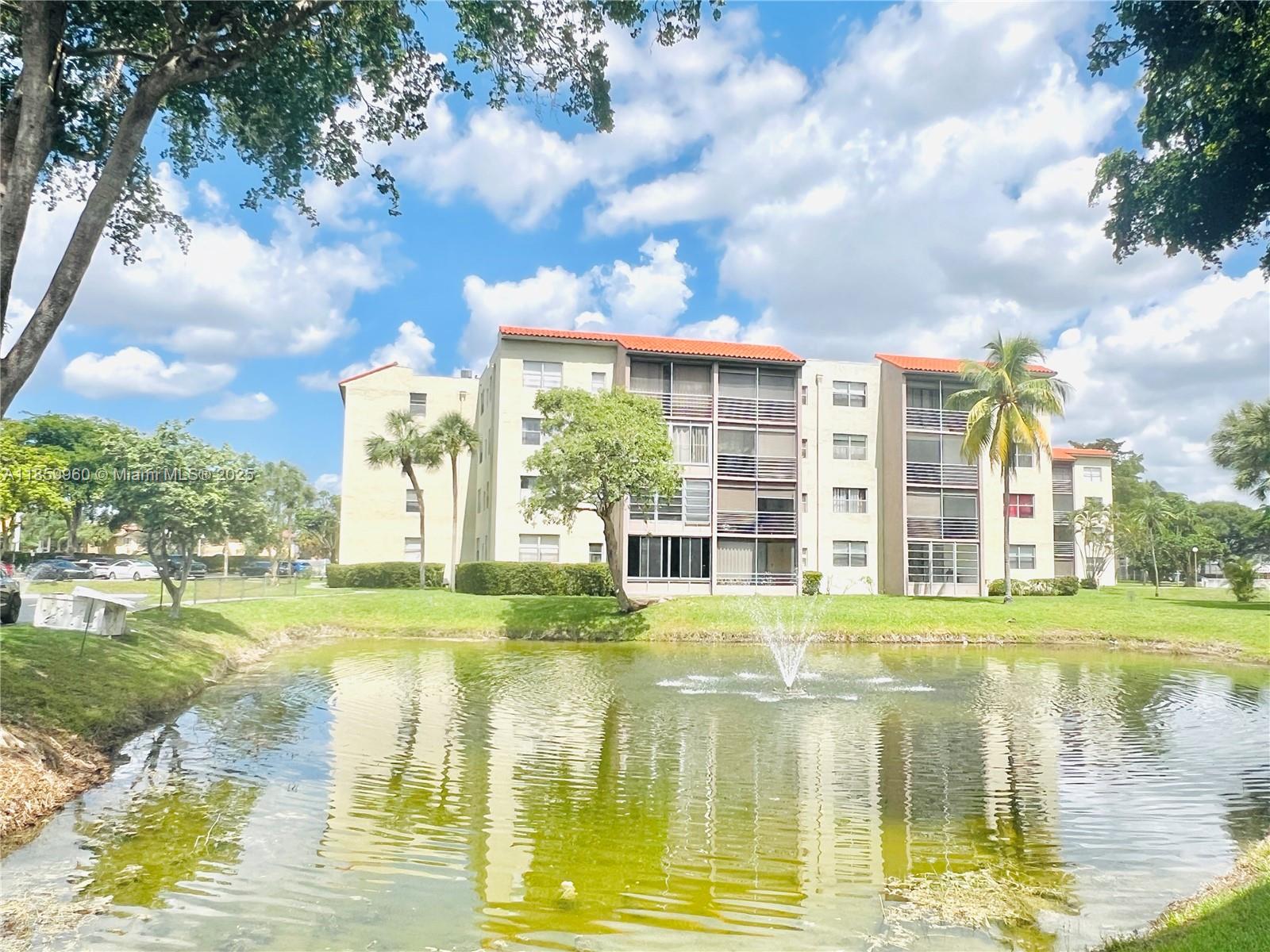 COURTYARDS OF BROWARD CON - Residential