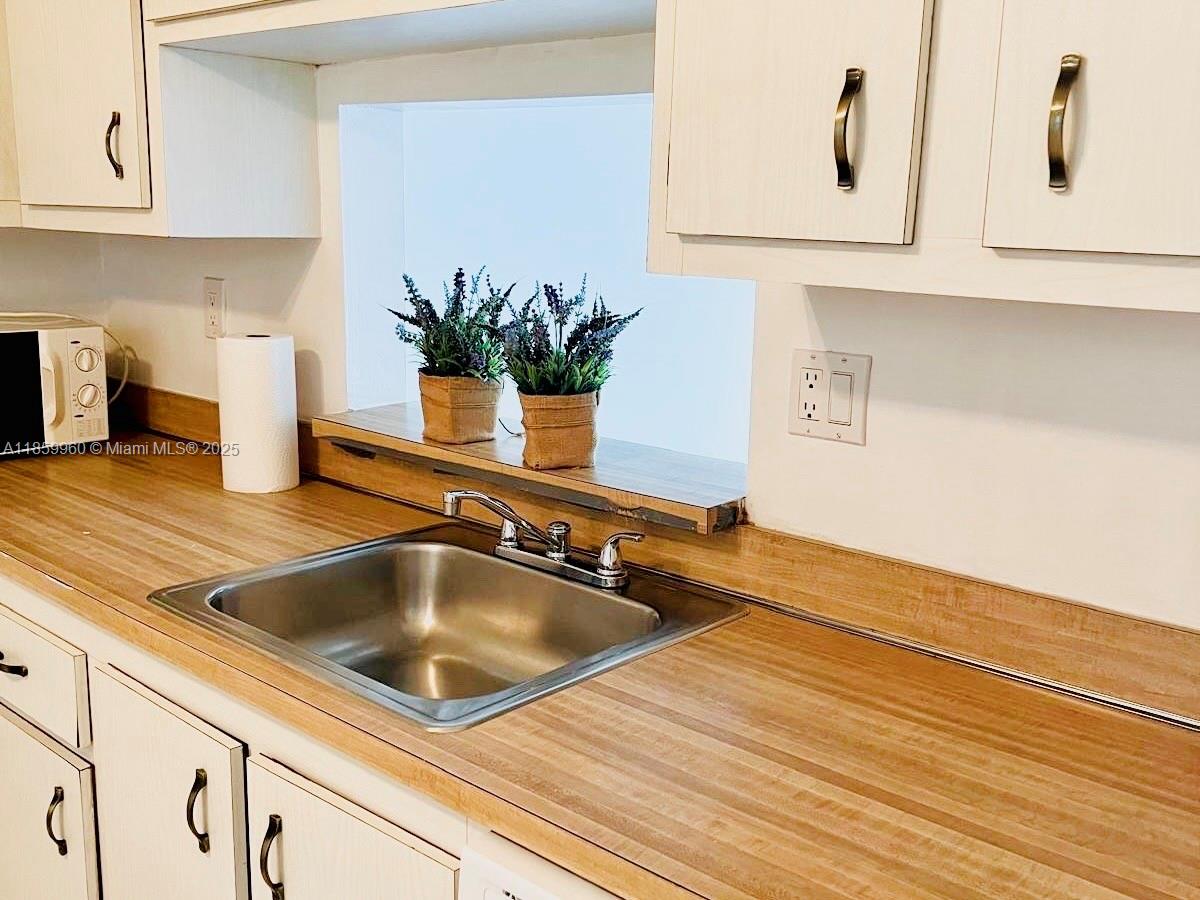 COURTYARDS OF BROWARD CON - Residential