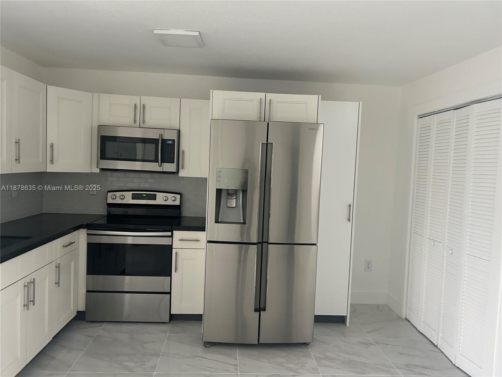 HIALEAH 11TH ADDN - Residential Lease