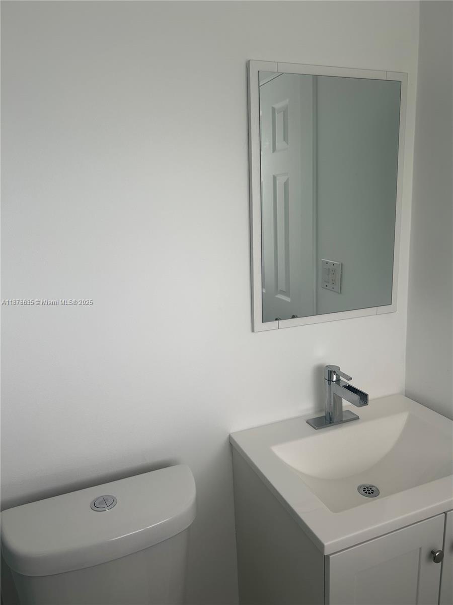 HIALEAH 11TH ADDN - Residential Lease