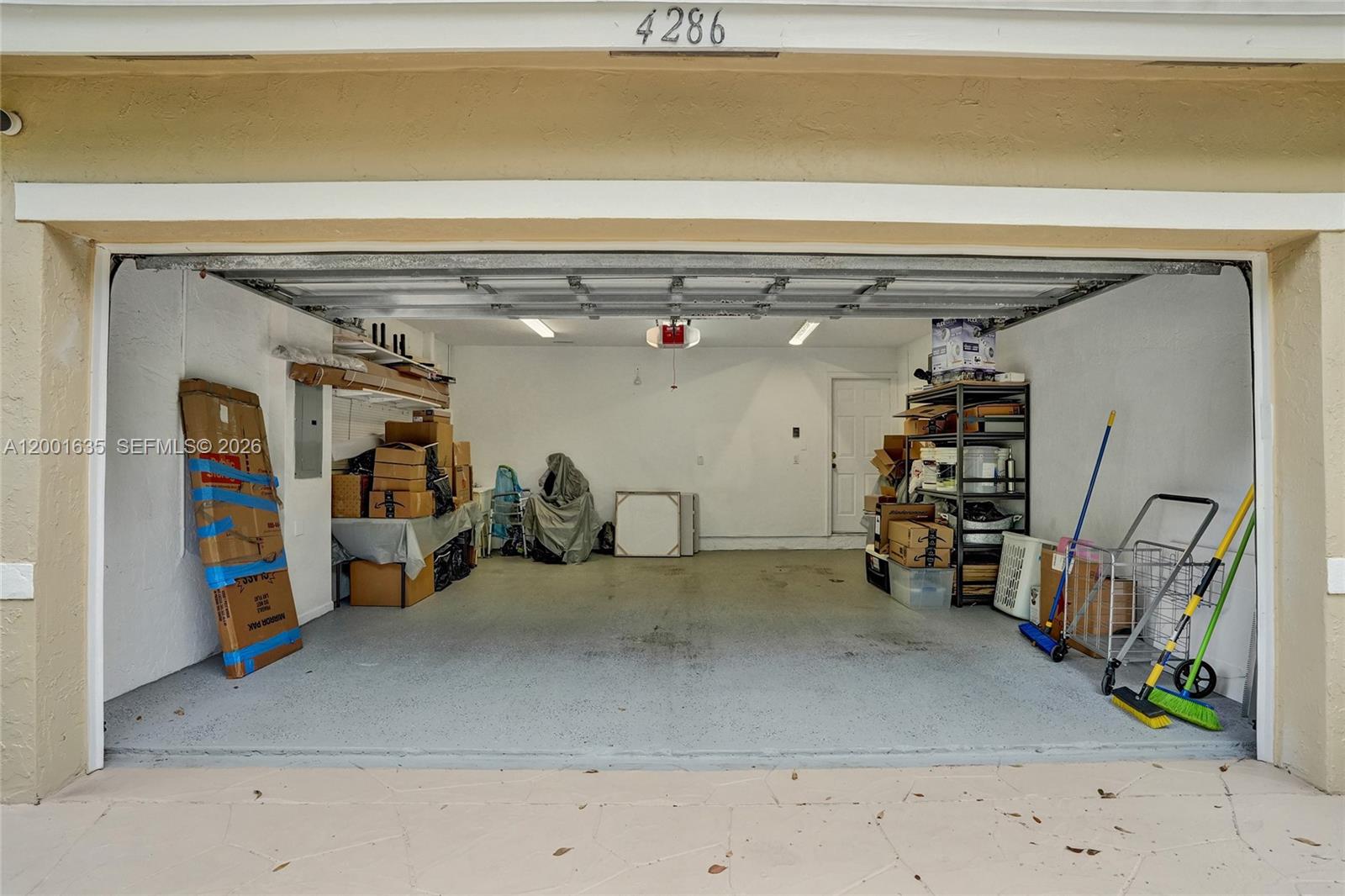 BREEDING PROPERTY - Residential