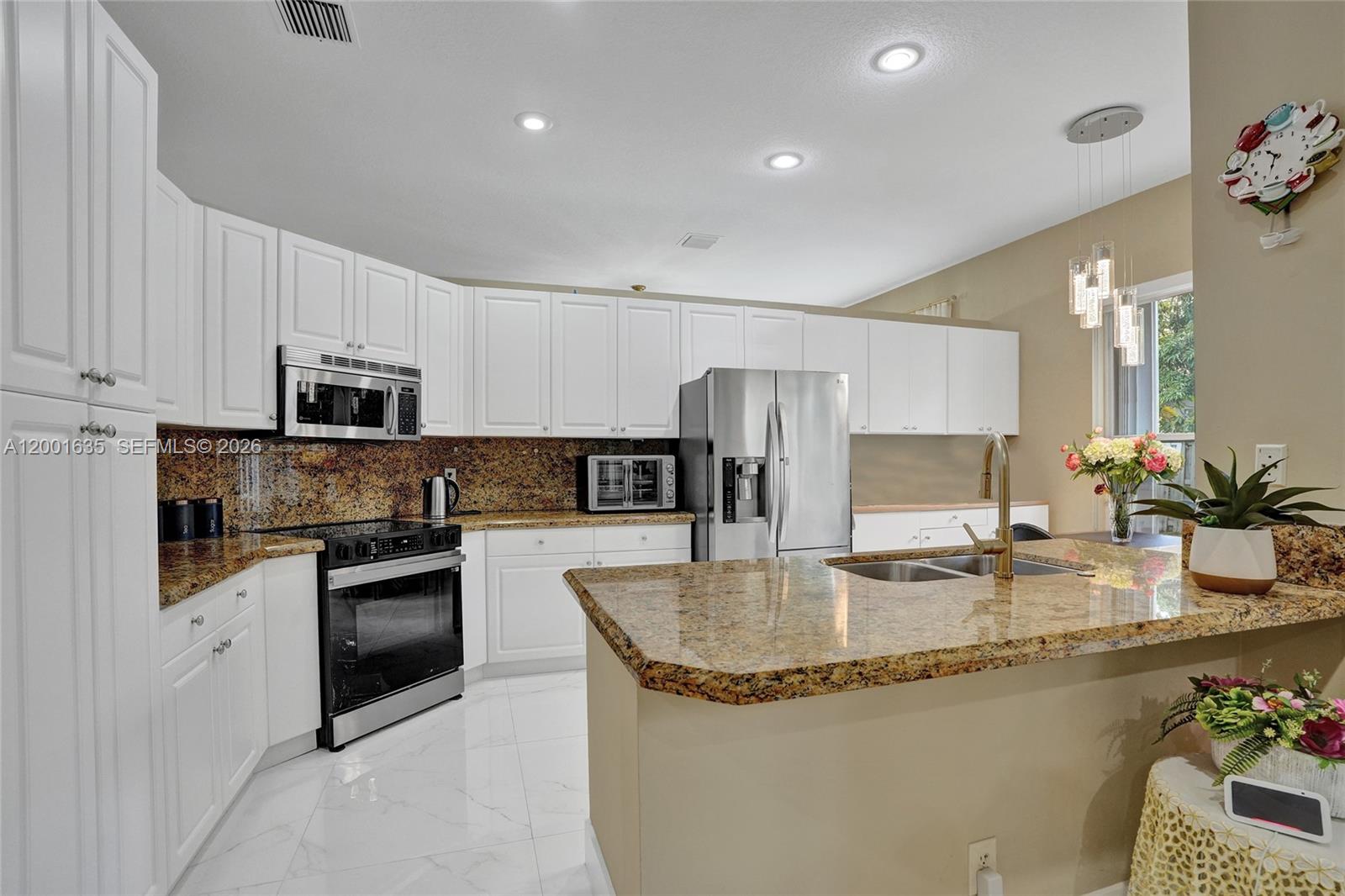 BREEDING PROPERTY - Residential