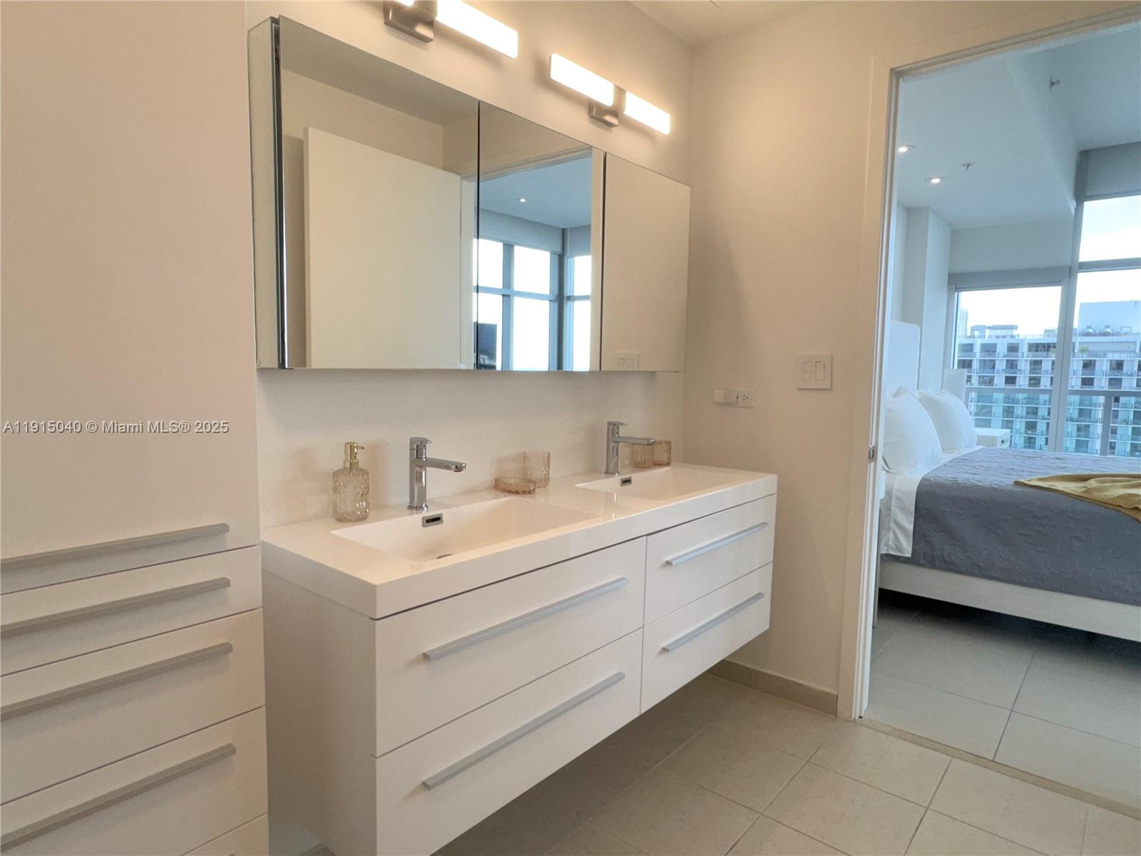 FOUR MIDTOWN MIAMI CONDO - Residential Lease